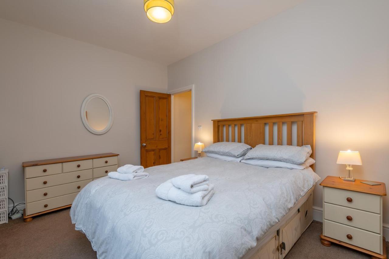 Casa vacanze Sleeps 5 - 3 Bedrooms - Walk To The Square Hosted Happy Valley Cast Hebden Bridge