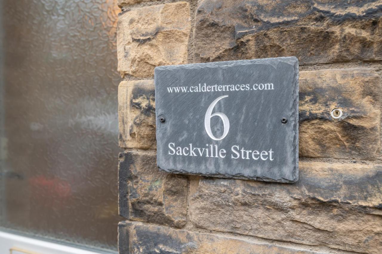 Sleeps 5 - 3 Bedrooms - Walk To The Square Hosted Happy Valley Cast Casa vacanze Hebden Bridge